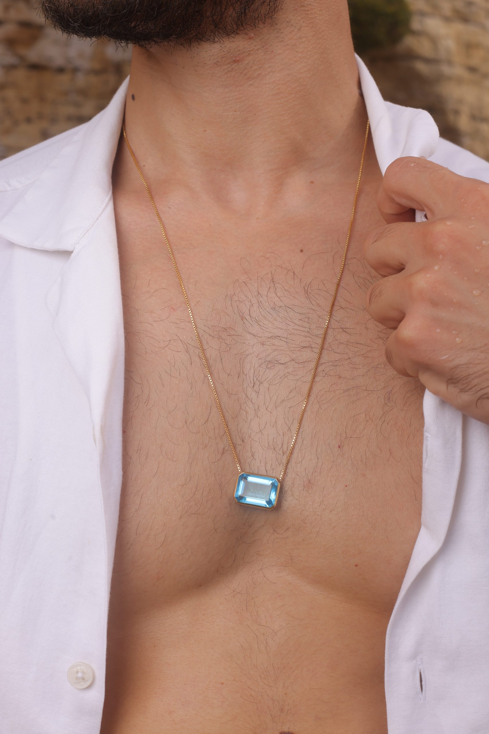 TOPAZ BREEZE NECKLACE 18K Gold Vermeil — detail shot