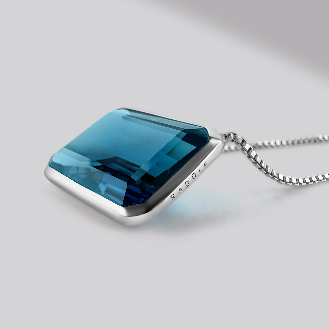 TOPAZ FLAME NECKLACE Sterling Silver — close-up