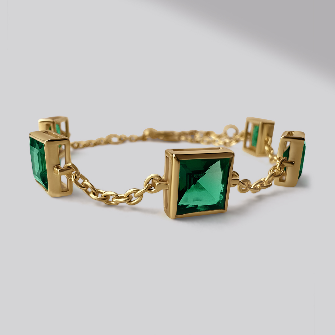 EMERALD BLOOM BRACELET 18K Gold Vermeil — close-up