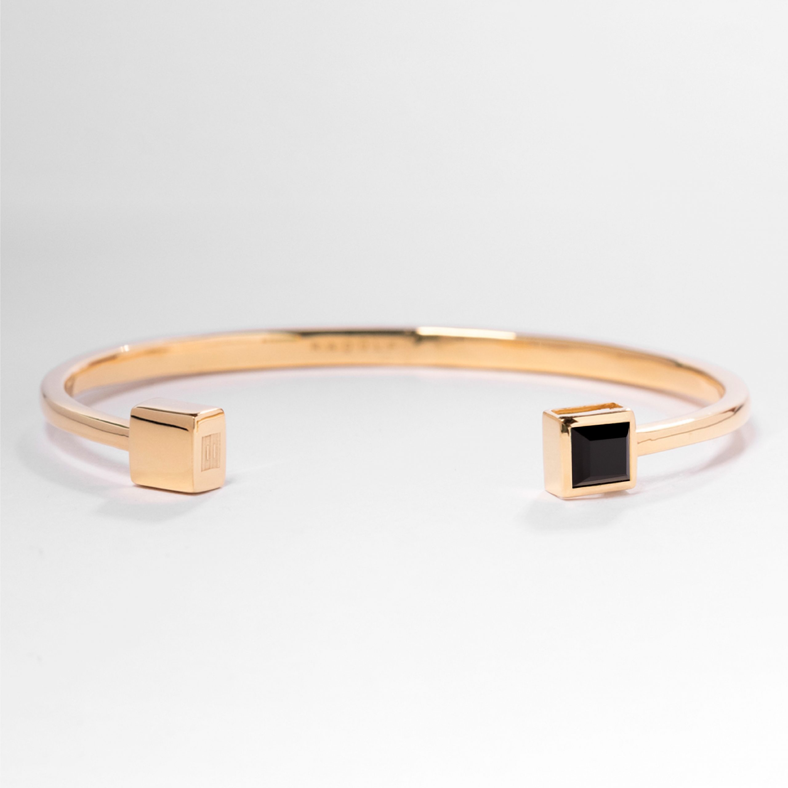 Guadalajara Onyx Bangle 18K Gold Vermeil — main view